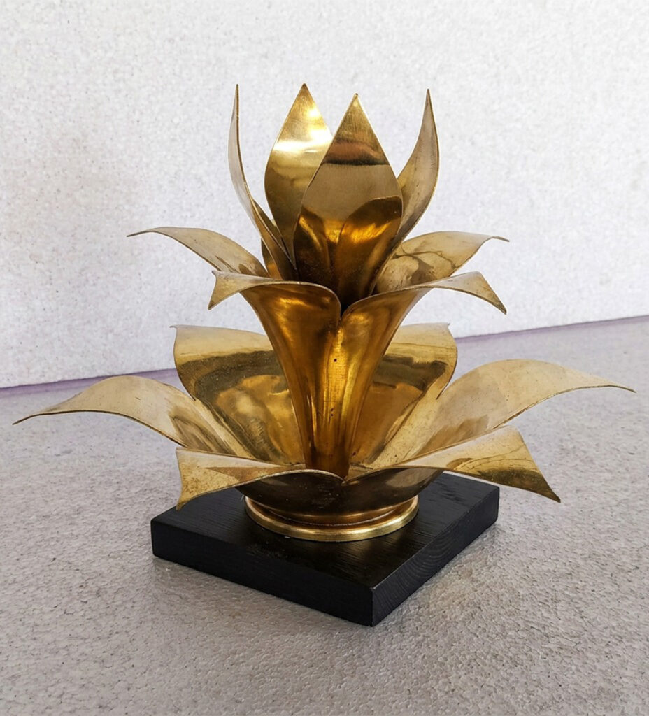 Fabrication sculpture Maroc avec œuvre florale en laiton réalisée à l’atelier