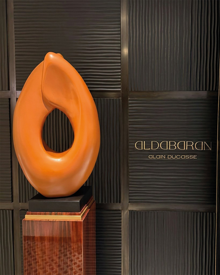 Sculpture monumentale design pour restaurant haut de gamme